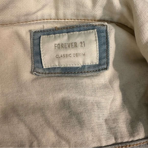 FOREVER 21 M Bleached Denim Jean Jacket Distressed Rips R $35 - Picture 6 of 14